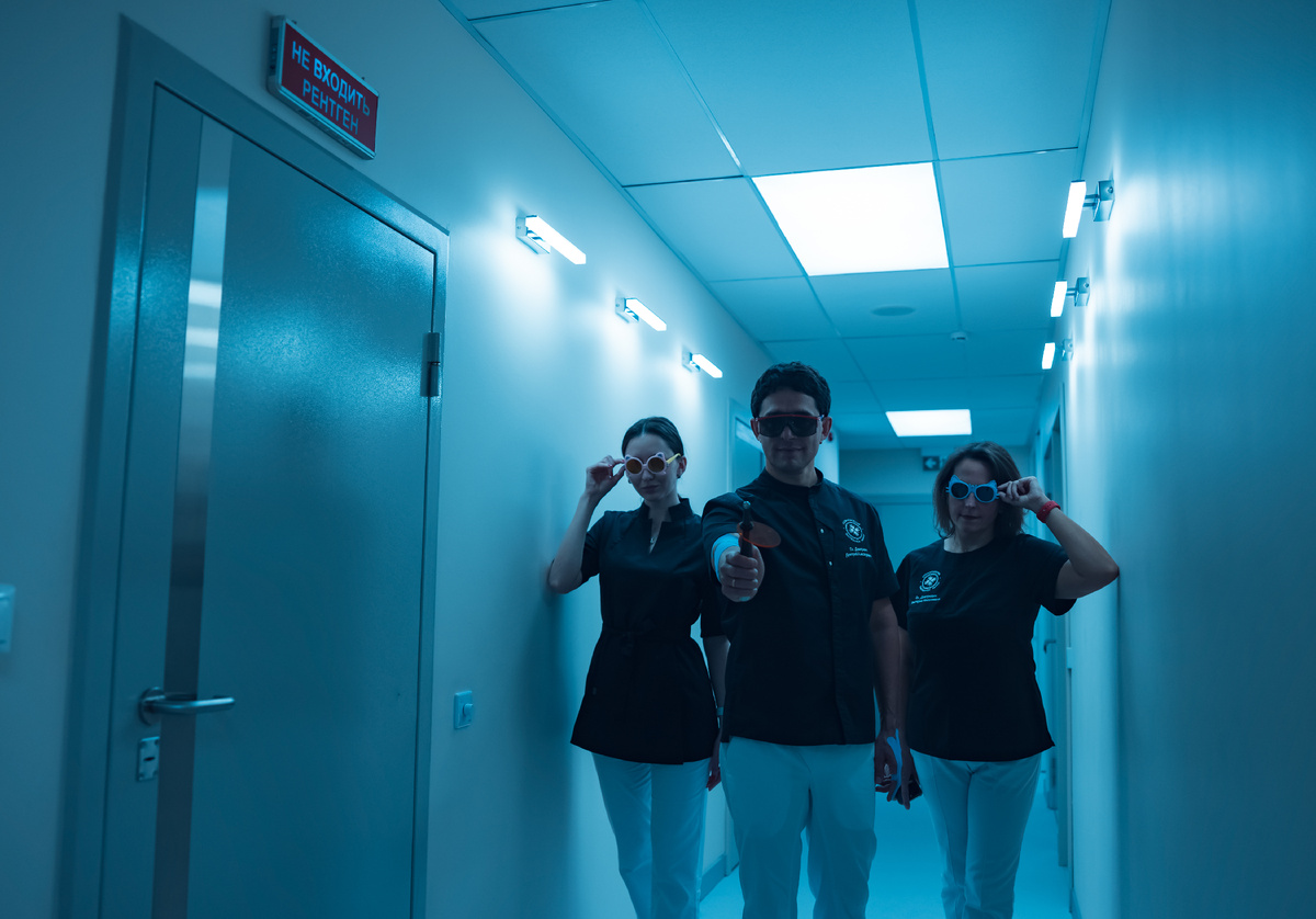 Фотография взята с сайта стоматологии Дмитрович Фэмили https://www.dmitrovich.ru/