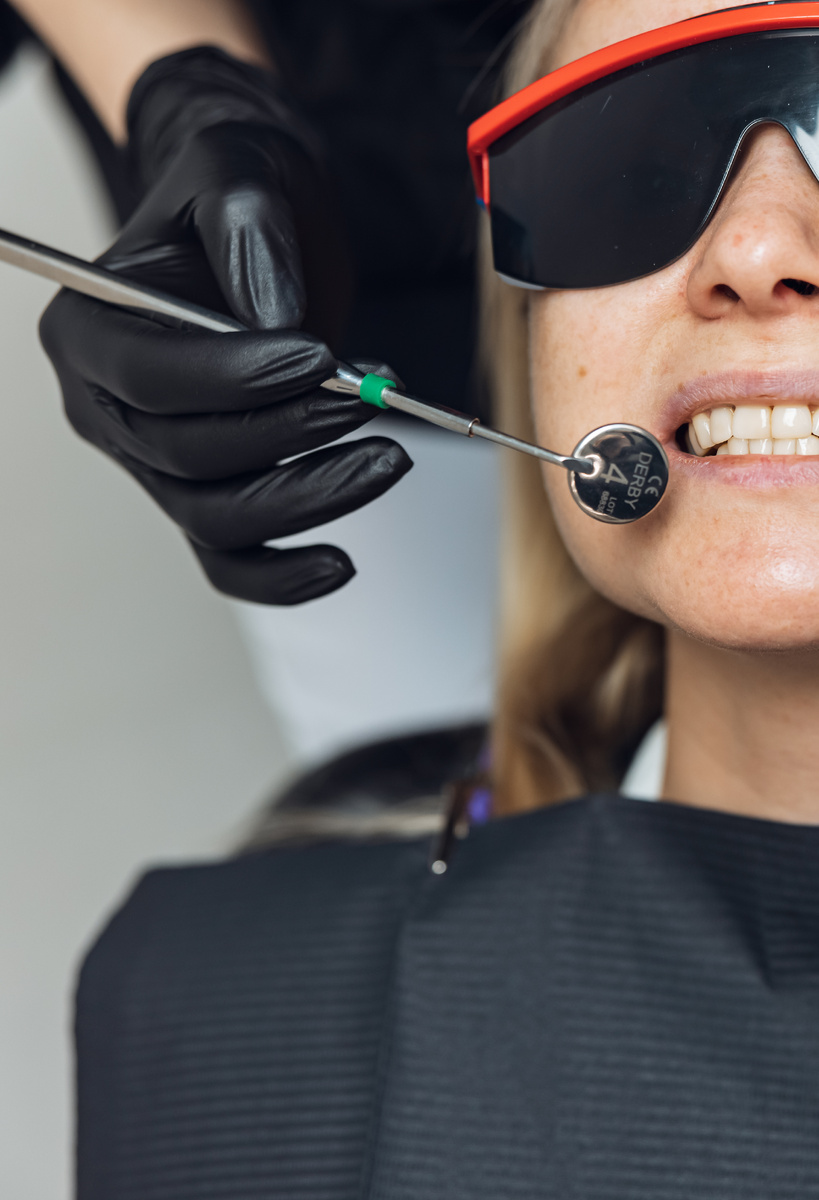 Фотография взята с сайта стоматологии Дмитрович Фэмили https://www.dmitrovich.ru/