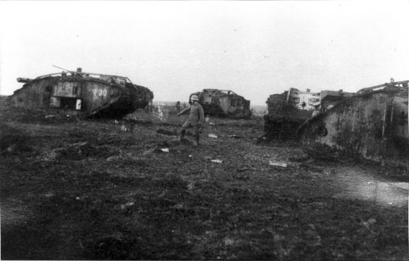 Британские танки, захваченные германцами под  Flesquieres.