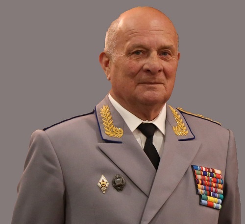 С Днем рождения, Командир !