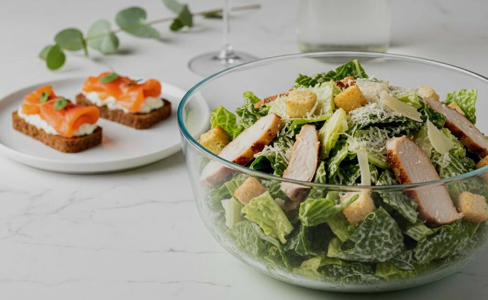 салат Цезарь