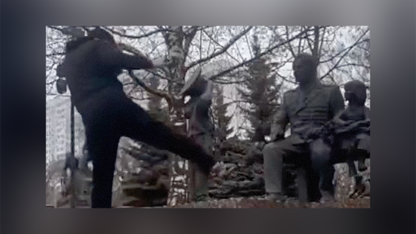     Текст: Андрей Резчиков