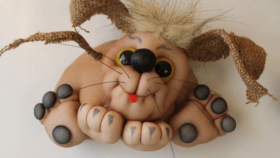 Что сделать из капроновых колготок: для дома и дачи интересные идеи