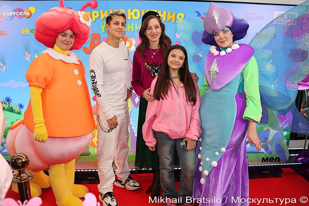 Хабиб, Полина Цветкова, Мария Янковская
