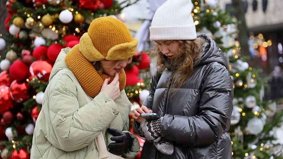 Мошенники придумали новую схему обмана через новогодние поздравления: как не попасться на уловки