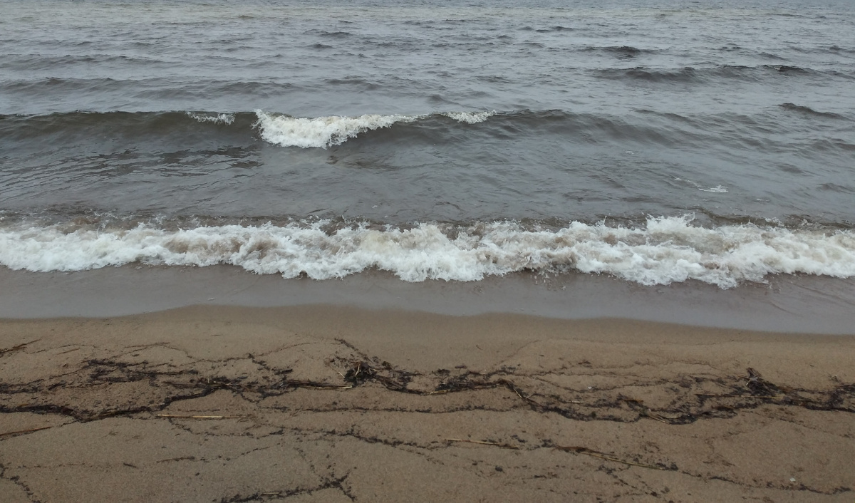 Фото автора. Жизнь- волны мнгновений от вдоха до выдоха. 