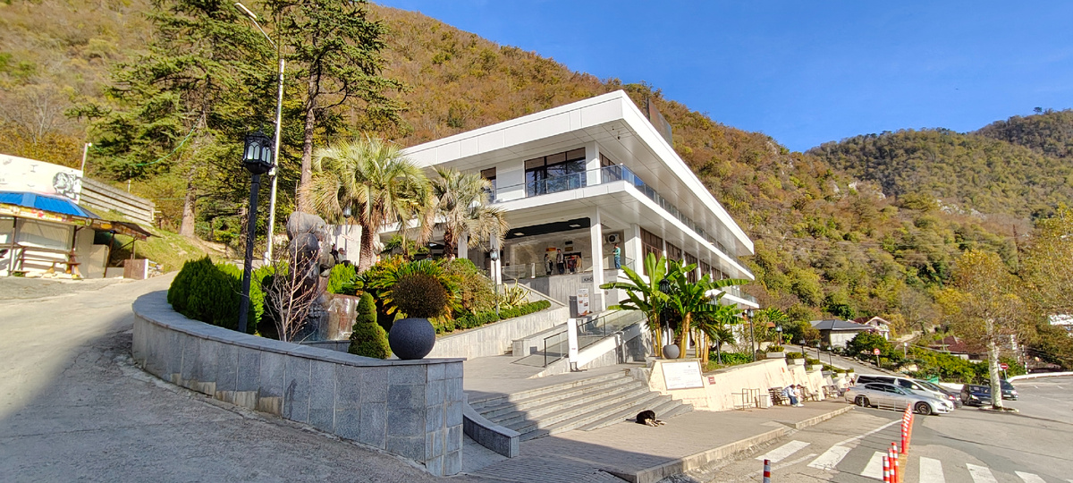 Вот вход в пещеру