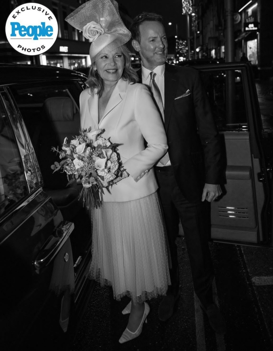 Фото со свадьбы Ким Кэтролл и Расселла Томаса. Материал: People.