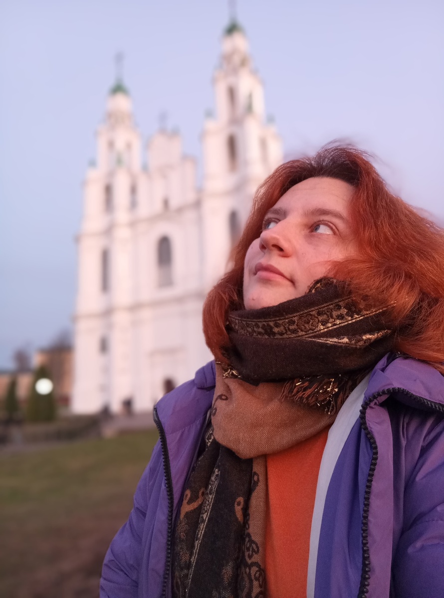 За спиной - Софийский собор. Фото автора статьи. 