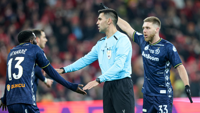 «Проблема не в судьях, а в трансляции»: Игорь Федотов разобрал спорные моменты дерби Спартак - Динамо и объяснил вердикт VAR