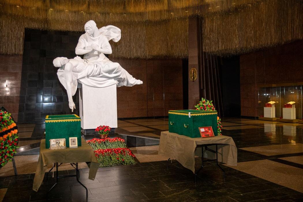 Останки двух бойцов из Казахстана, погибших на Псковской земле в 1943 году, переданы для захоронения на родину
Фото: пресс-служба Музея Победы