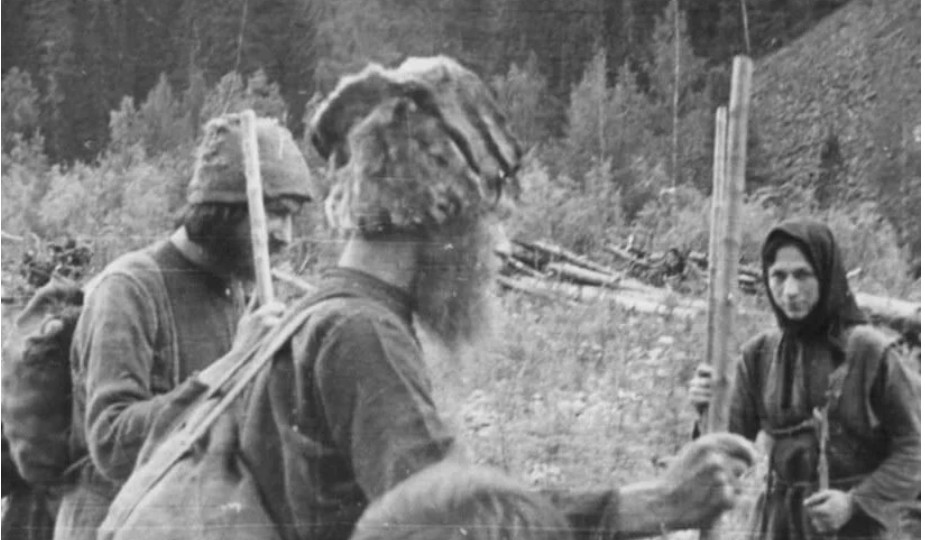 ЛЫКОВЫ: ВЕЩИ, ПРИНЕСЁННЫЕ ИЗ ПРОШЛОЙ ЖИЗНИ, УМЕРЛИ