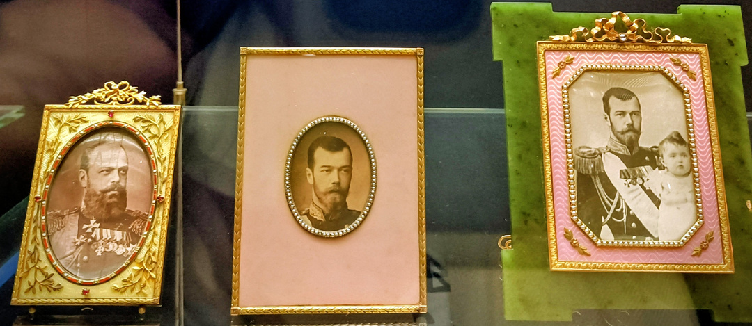 Творческий союз-фирма Карла и его четырёх сыновей