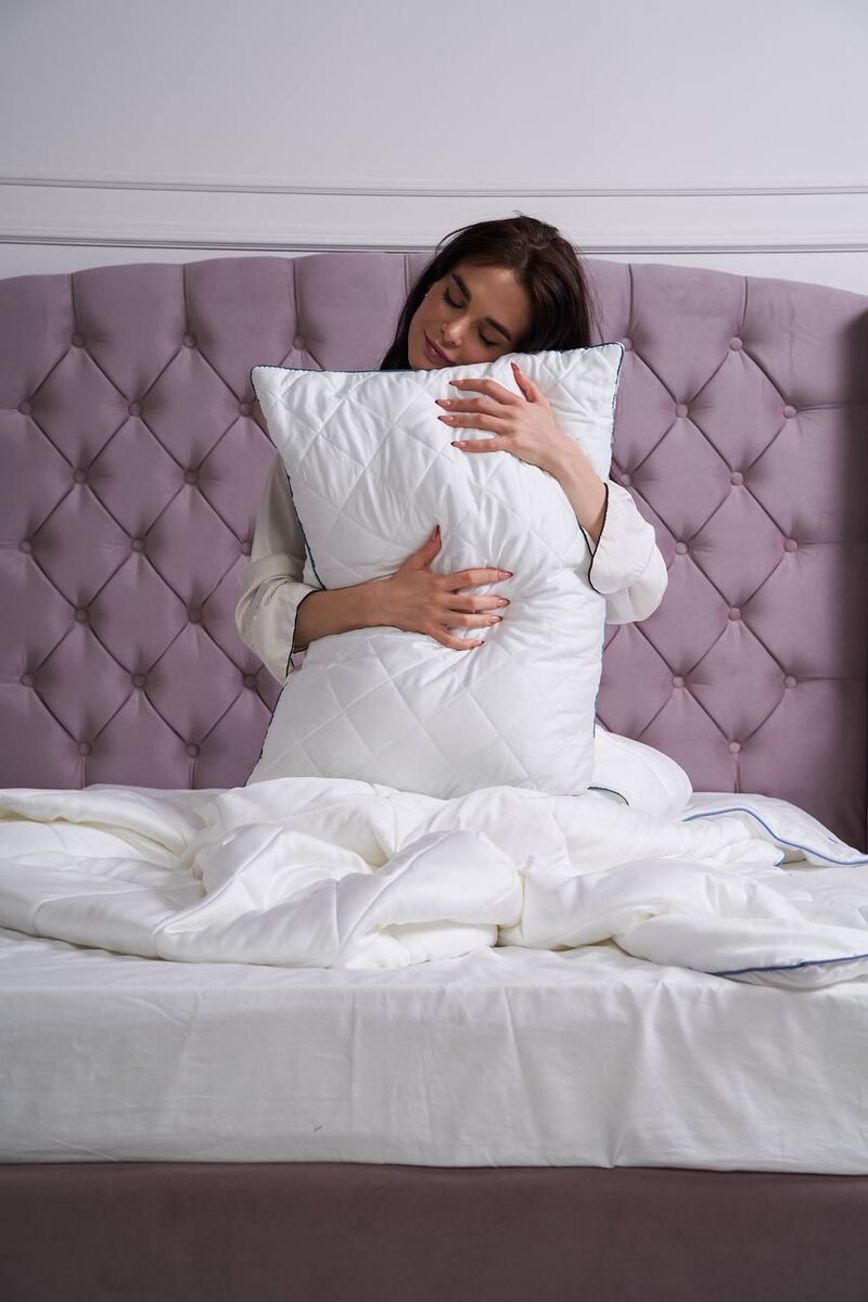 Подушка 50х70см с тканью из 100% эвкалиптового волокна из коллекции “Lyocell” от “SANPA HOME”.