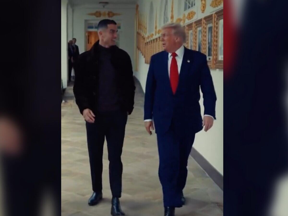    Президент США Дональд Трамп прогулялся с футболистом Криштиану Роналду по территории Белого дома | © The White House