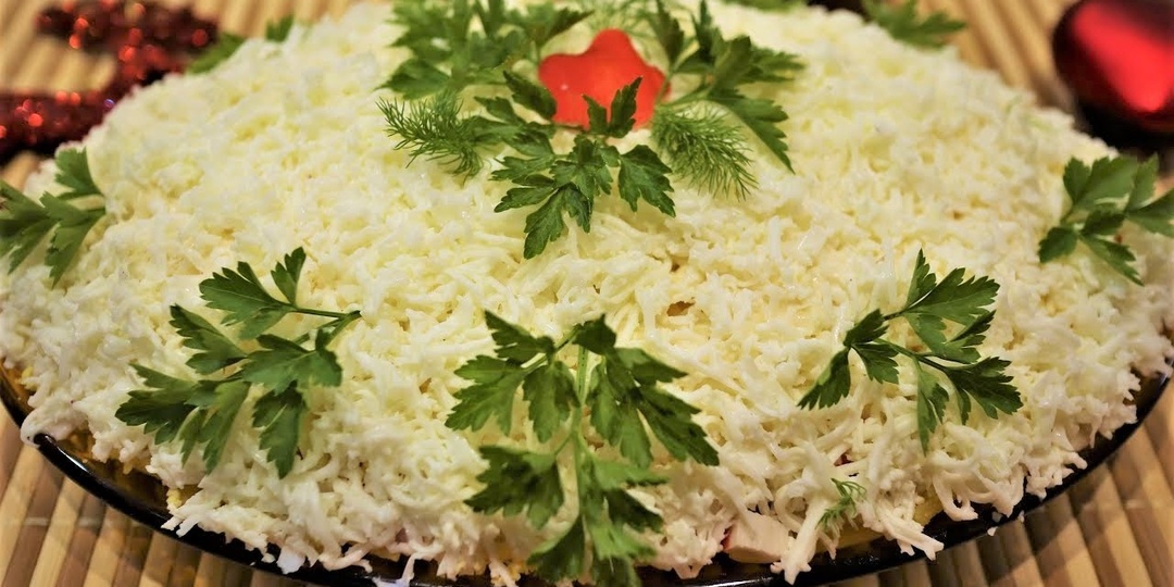 Салаты с крабовыми палочками: 10 любимых рецептов на Новый год