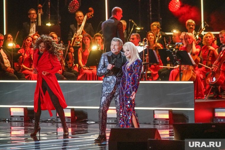     По словам Зарубиной, главный хит Долиной изначально был написан для нее, а не для Ларисы