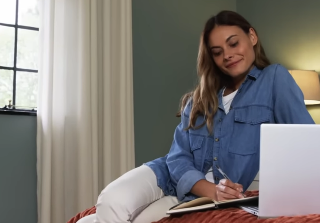 Как не вернуться к токсичному партнёру под Новый год: план выживания с тревожными и избегающими