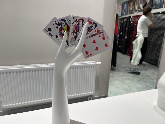 Листайте вправо, чтобы увидеть больше изображений