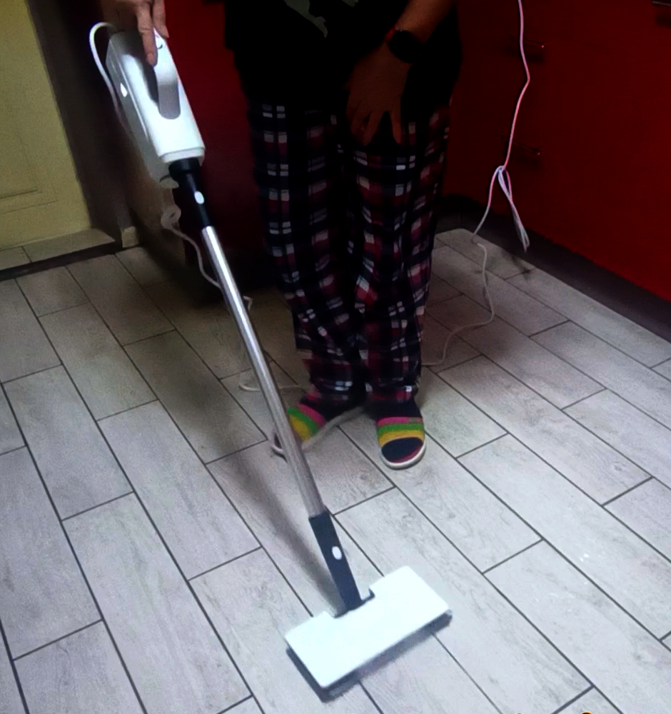 Полы в моей кухне теперь, как в операционной)