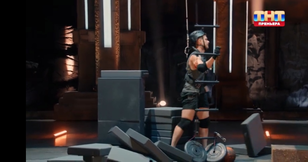 "Титаны" 12 выпуск от 07.12.25. Кто попадет в полуфинал? Ожесточенное соревнование за место в проекте!