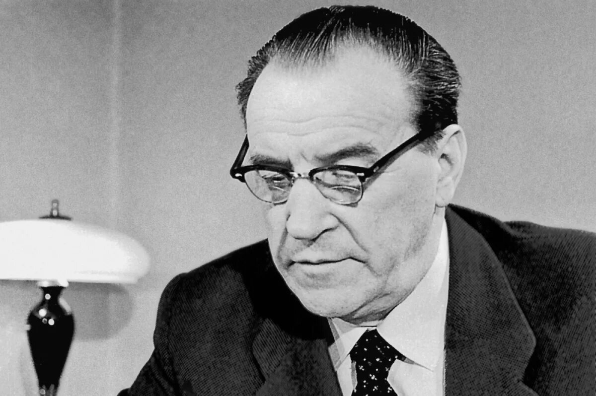    Александр Бакулев, 1959 г.