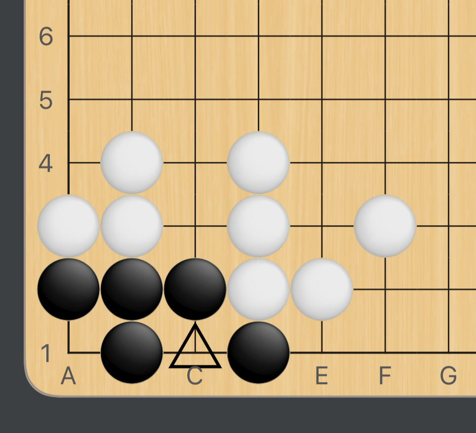 В точке C1 глаз сейчас ложный, так как камень на D1 не соединен с основной группой .