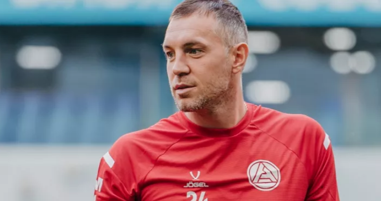 Дзюба объяснил на пальцах, почему красная карточка «Акрона» — это цирк, а не футбол