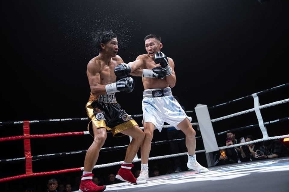    «Полярный волк» одолел боксера из Таиланда. Фото: телеграм-канал главы Якутска Евгения Григорьева