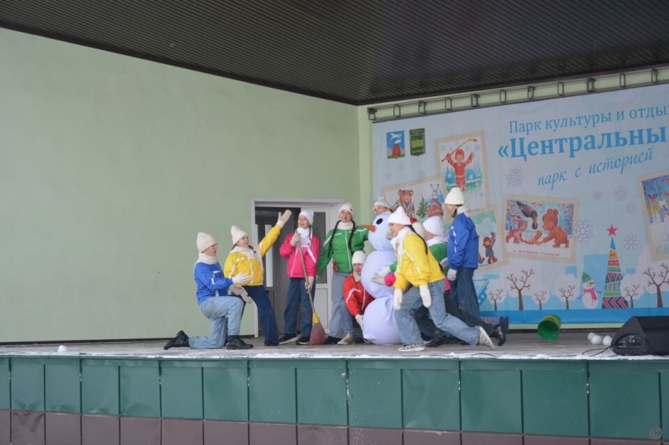    Открытие зимнего сезона в парке "Центральный". Источник: barnaul.org