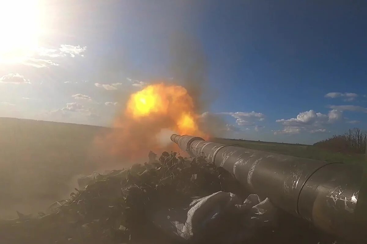    Экипаж танка Т-80 разгромил пункты дислокации ВСУ в городе Гуляйполе