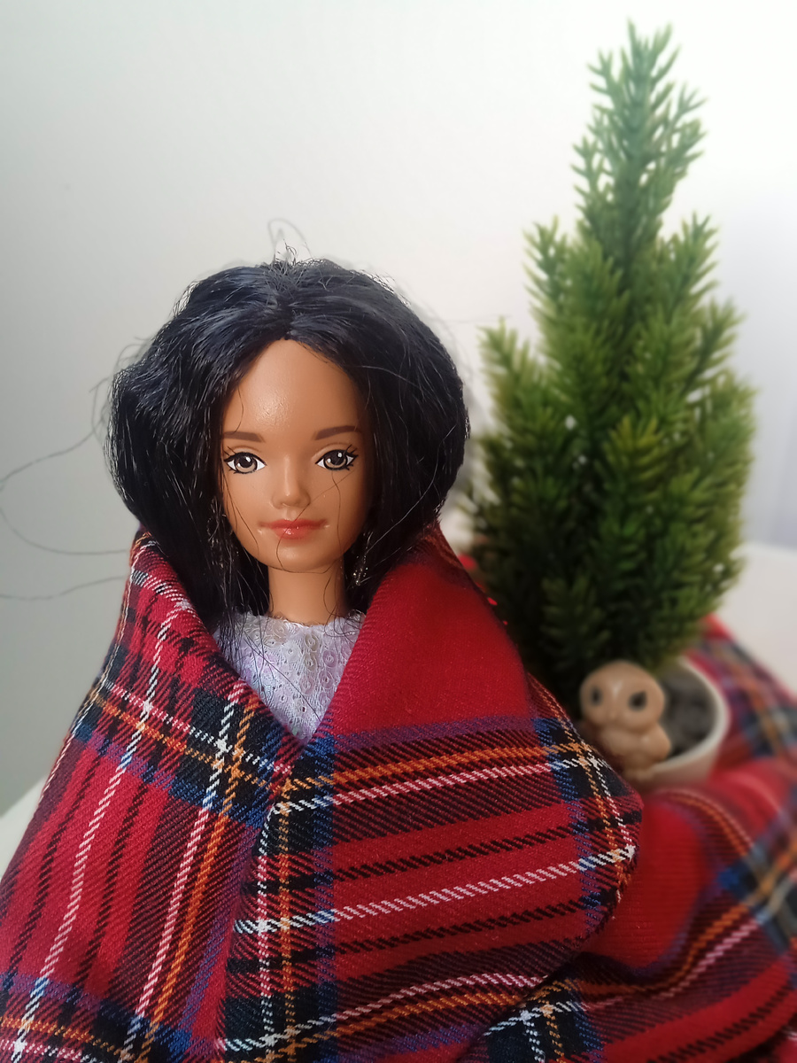 Инес, сова и ёлочка. Фото автора.