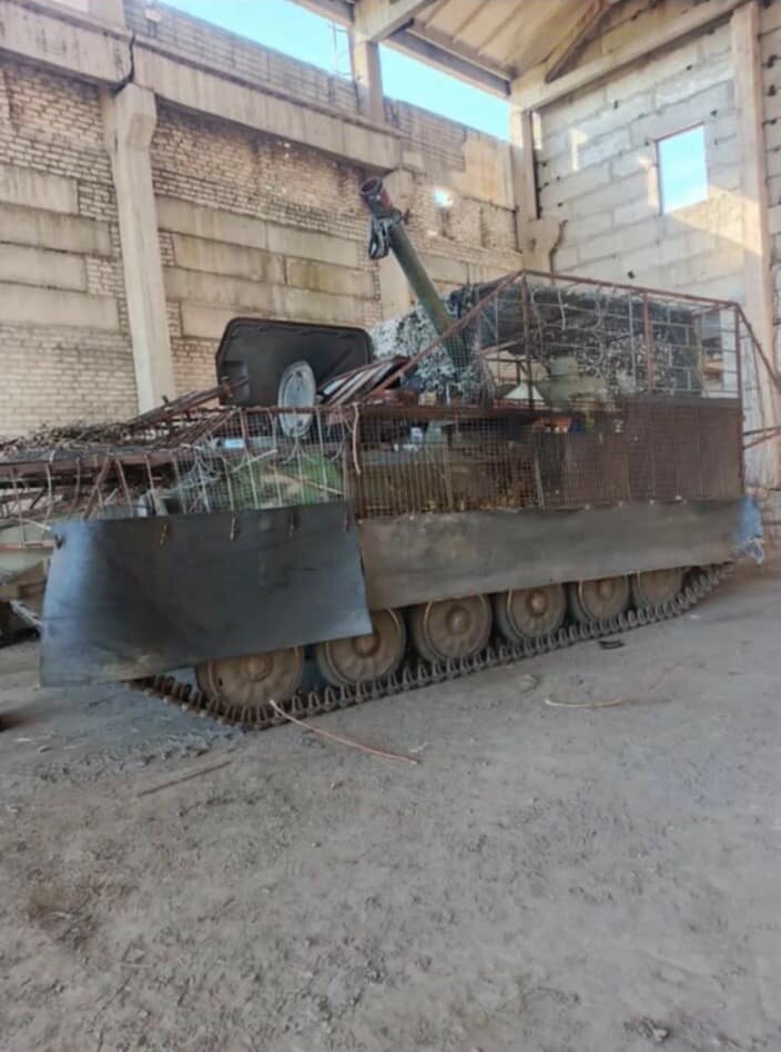   МТ-ЛБ c башней от гаубицы «Нона-С»