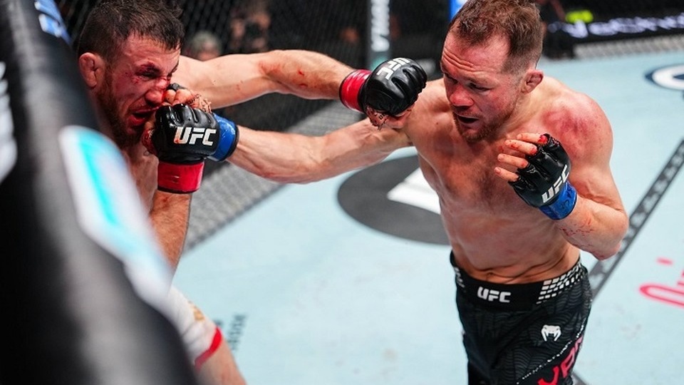 Петр Ян вернул пояс чемпиона UFC, победив Мераба Двалишвили