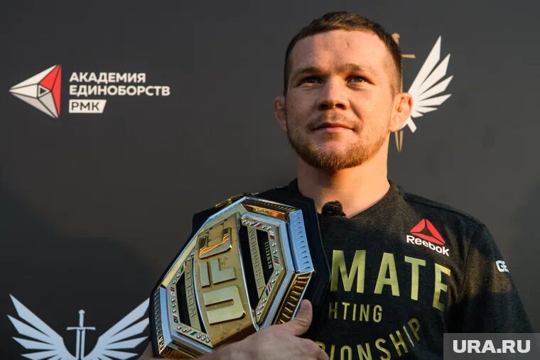 Петр Ян переиграл неудержимого Двалишвили на UFC 323
Фото: Владимир Жабриков © URA.RU