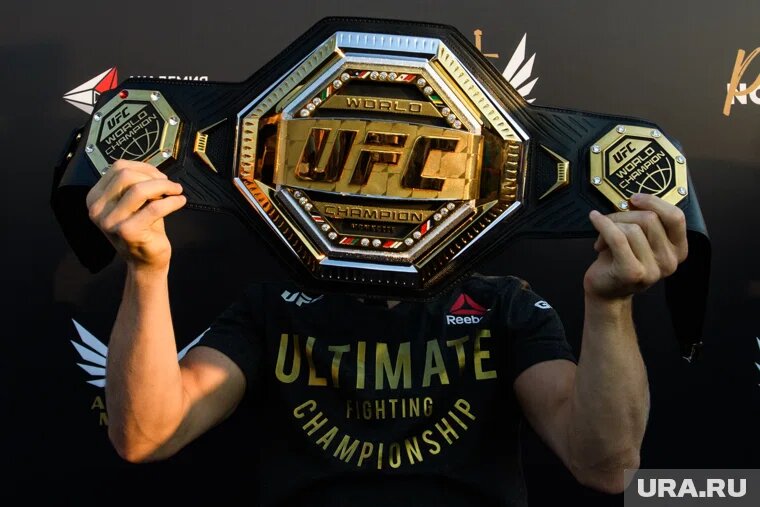 Турнир UFC 323 прошел в ночь с 6 на 7 декабря 2025 года в Лас-Вегасе
Фото: Владимир Жабриков © URA.RU
