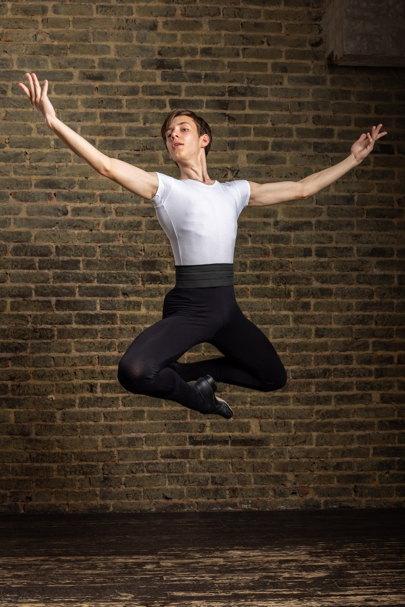  Поступив в академию восьмым по списку, Ростислав к концу пятого класса  поднялся до третьего места в рейтинге класса среди мальчиков. Фото: Александр  Скворцов