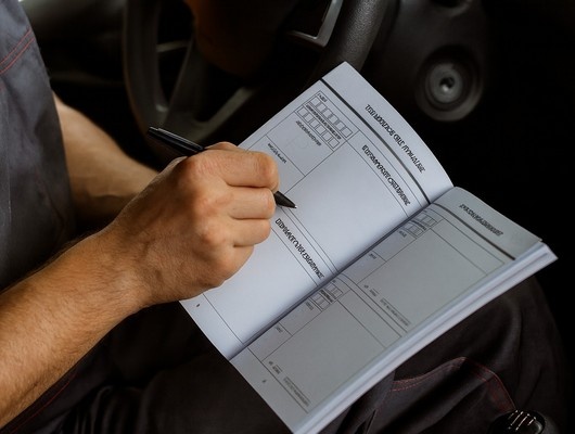 🔍 Сервисная книжка: какие отметки должны быть у дилера