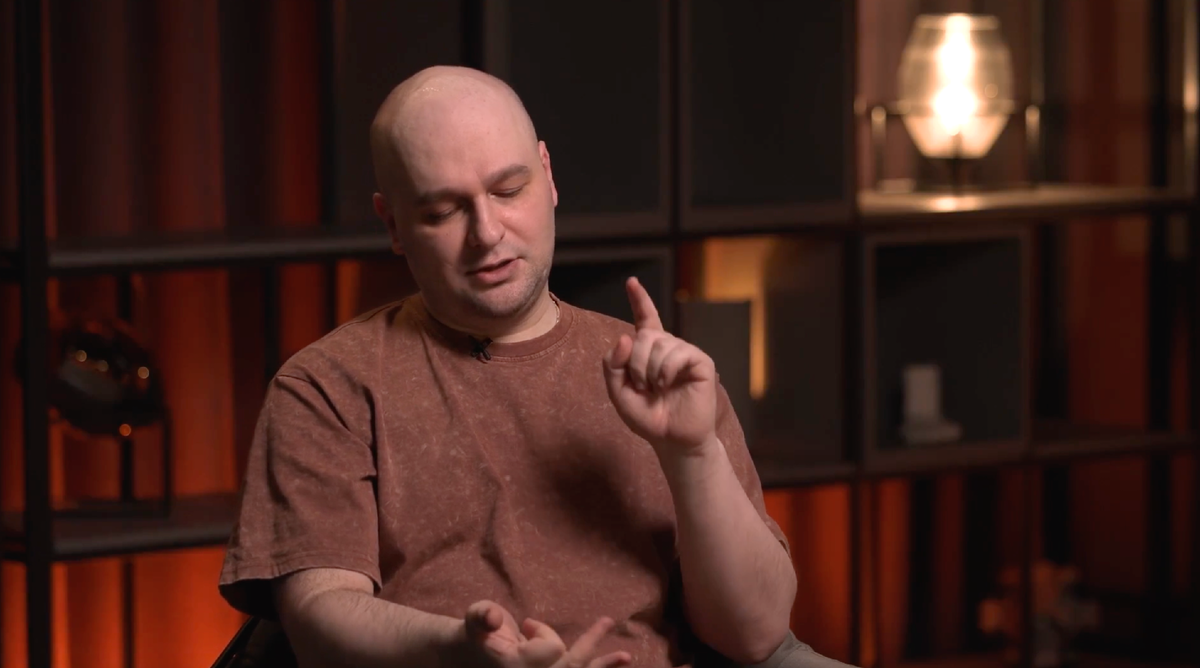 "Ты не знаешь его ни капельки
Будет поздно, когда заноешь"(с) 