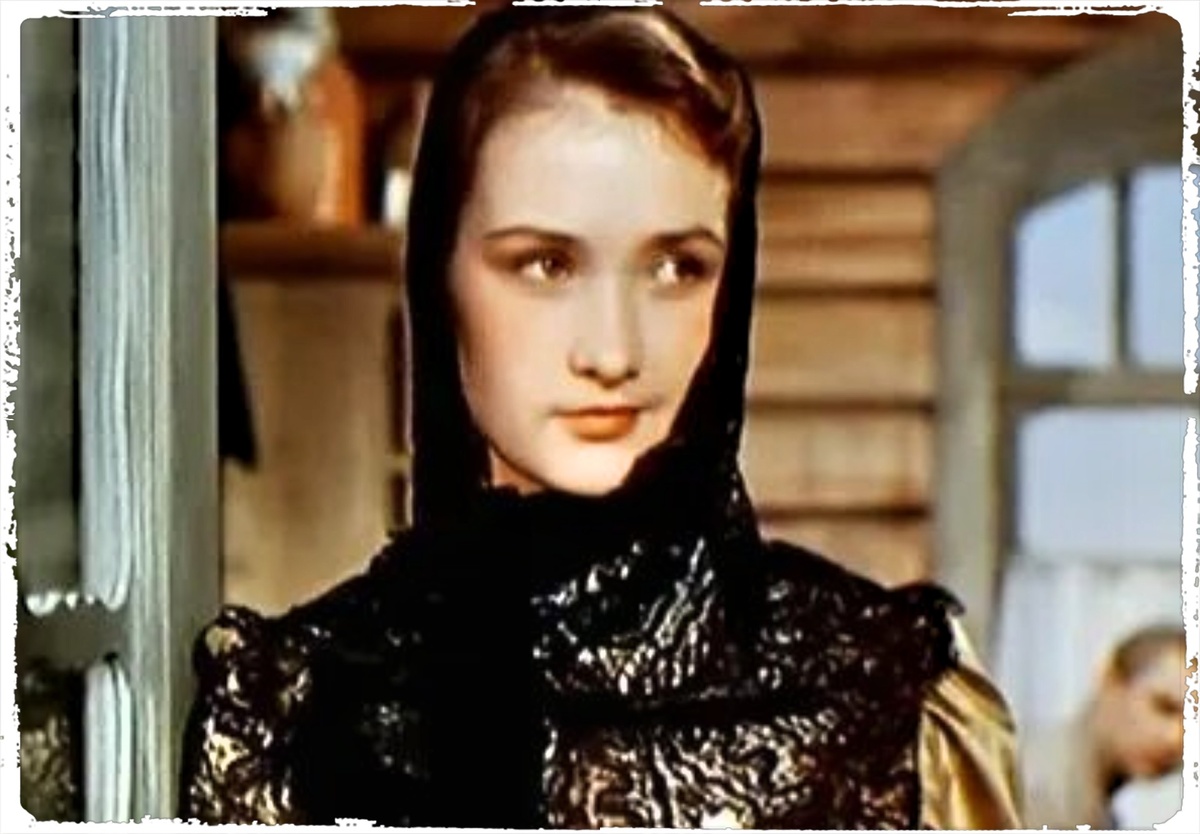 Роль Натальи Мелеховой сделала ее звездой, но в реальной жизни актрисе пришлось пережить не меньше испытаний, чем ее героине.