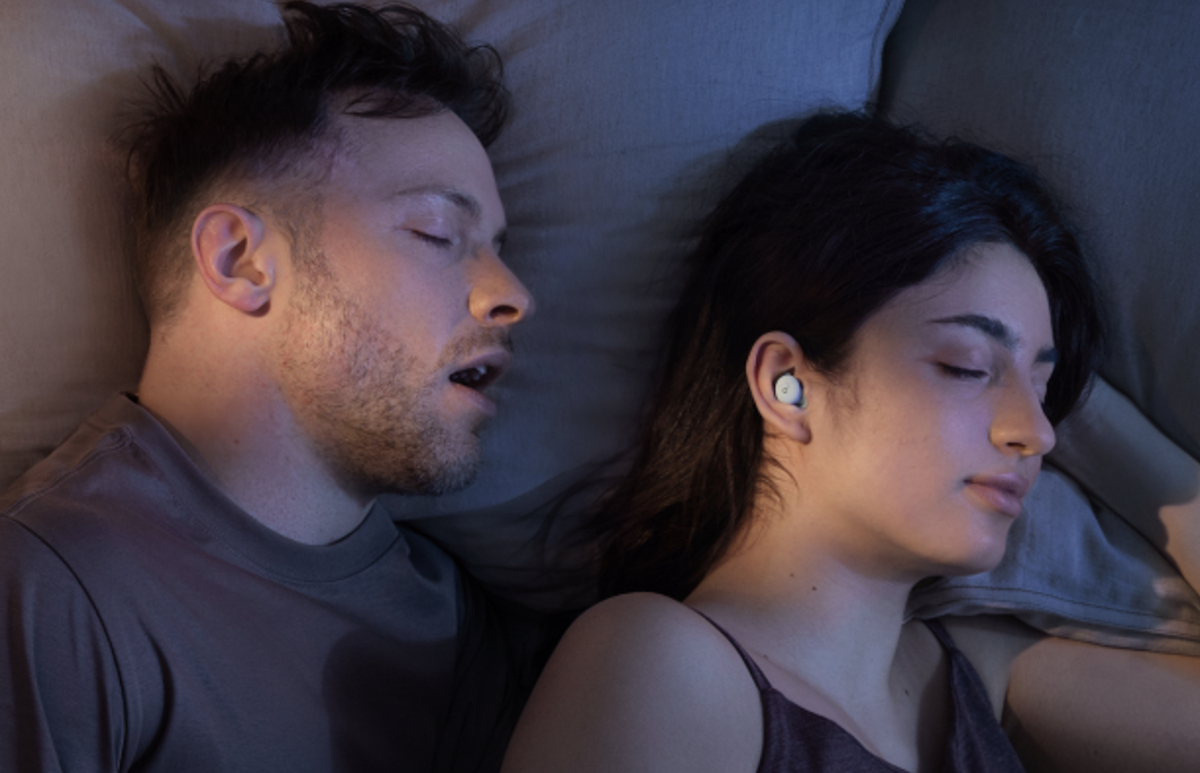    Если вам знакома такая картина, эти наушники будут вам интересны. Изображение: Anker