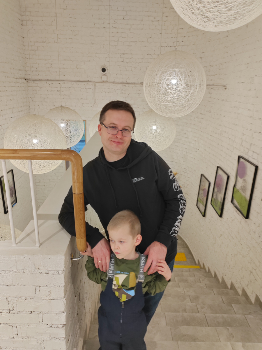 Паша с папой