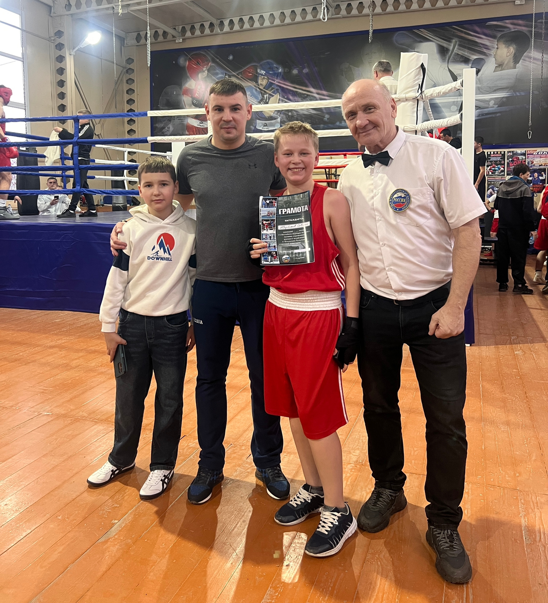 Такое чувство радости и другие прекрасные эмоции . Шкроб Денис и Щербаков Савелий с тренерами  .