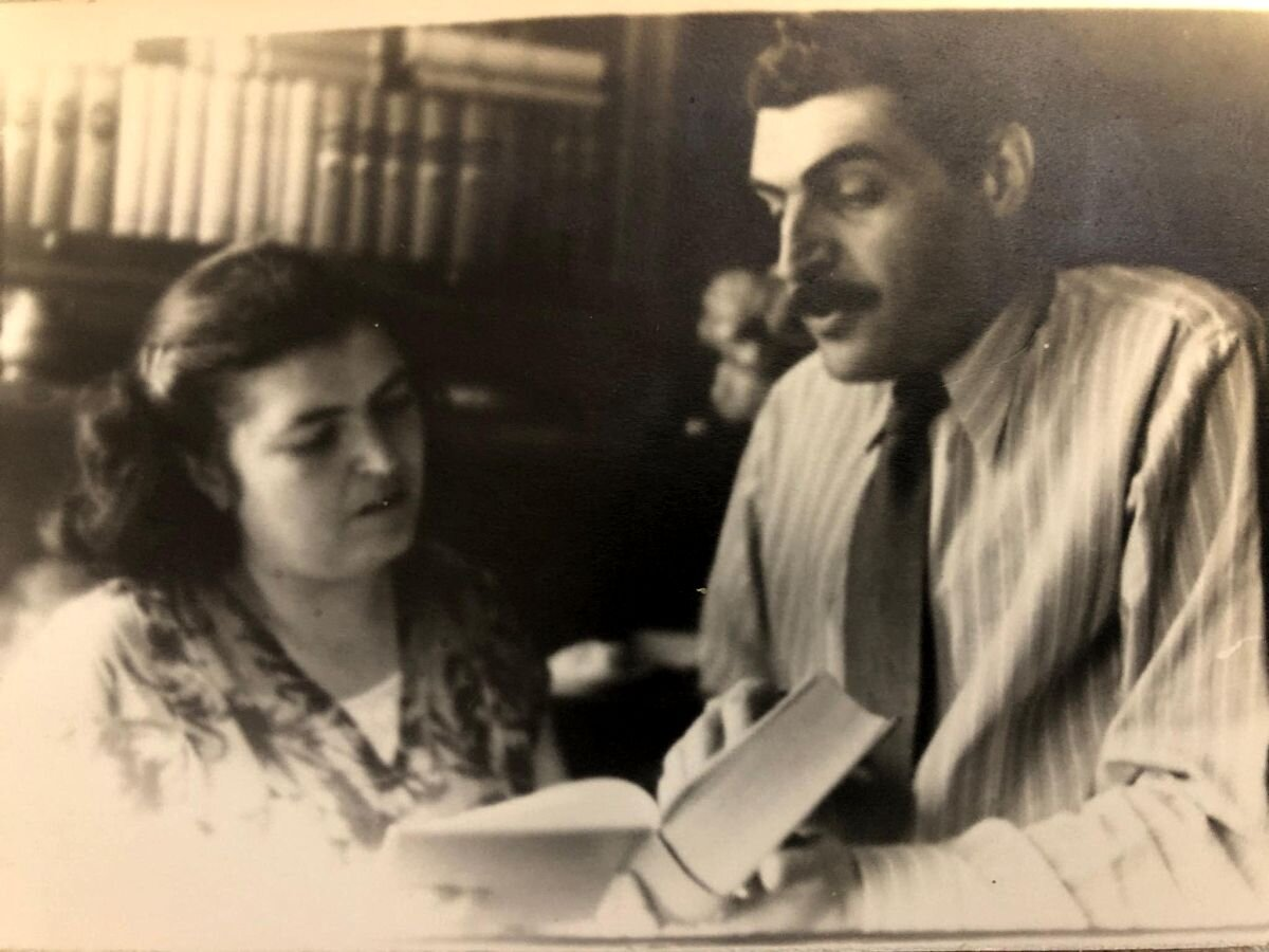 Ян с любимой женой