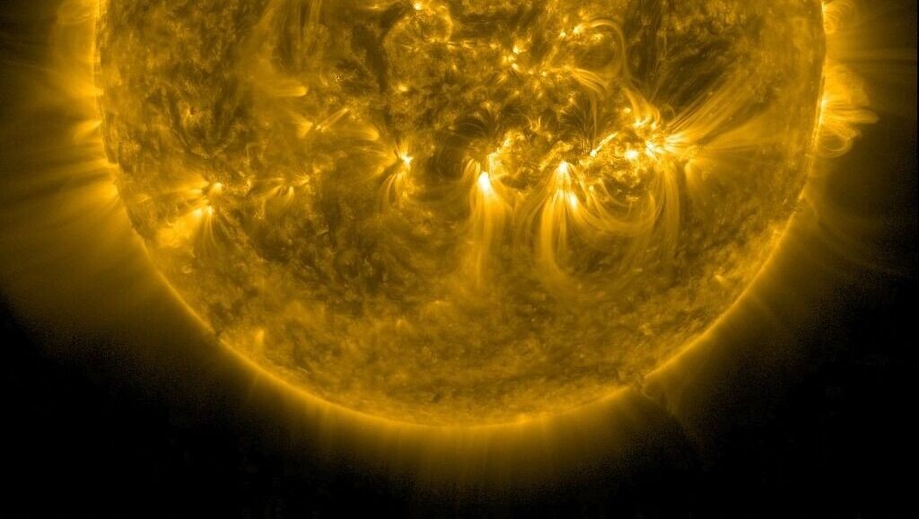     Источник: Лаборатория солнечной астрономии Института космических исследований и Института солнечно-земной физики