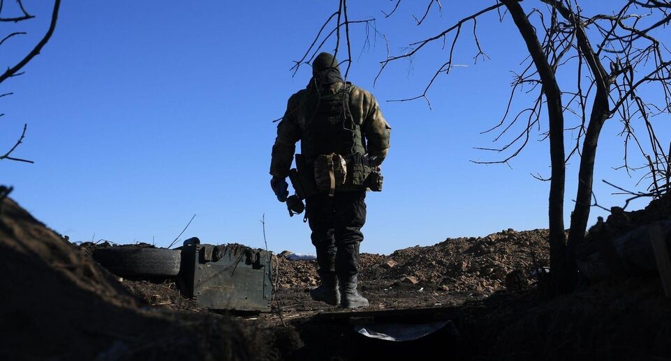 Bloomberg: Европа убеждает Зеленского не соглашаться на вывод войск из Донбасса