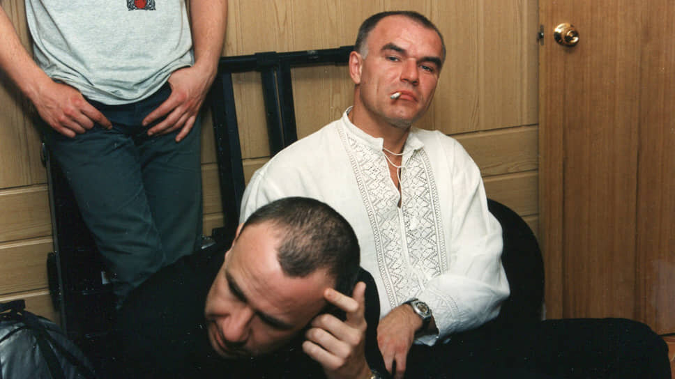 В конце 1970-х Сергей Мазаев прошел срочную службу в оркестре военно-воздушной инженерной академии имени Н. Е. Жуковского. Затем он поступил на экономический факультет МГУ. Отучившись два курса забрал документы из ВУЗа и решил связать свою жизнь с музыкой.📷Фото: Фотоархив журнала «Огонёк» / Коммерсантъ