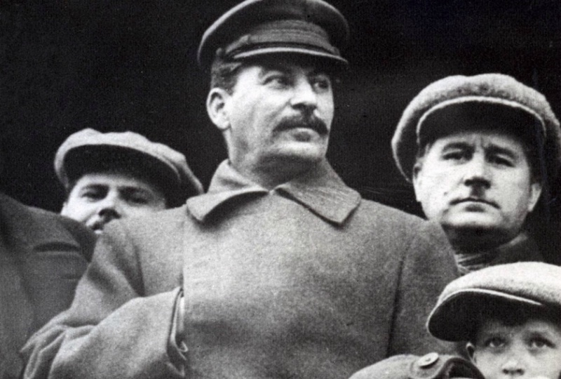 "Уважаемый Иосиф Сталин! Помогите нам, американским студентам!"