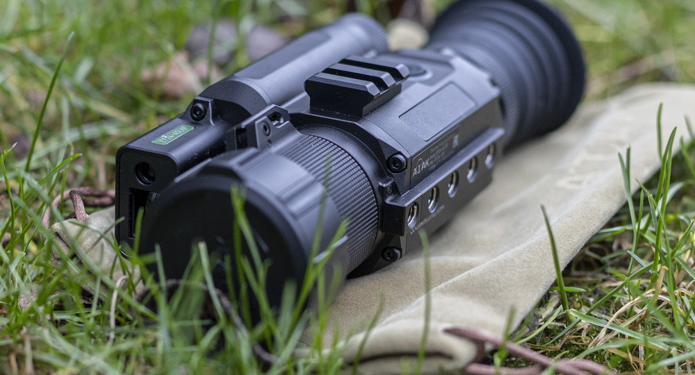 Тепловизор ATAK ET24-45LRF: Инновации и Удобство в Каждой Детали