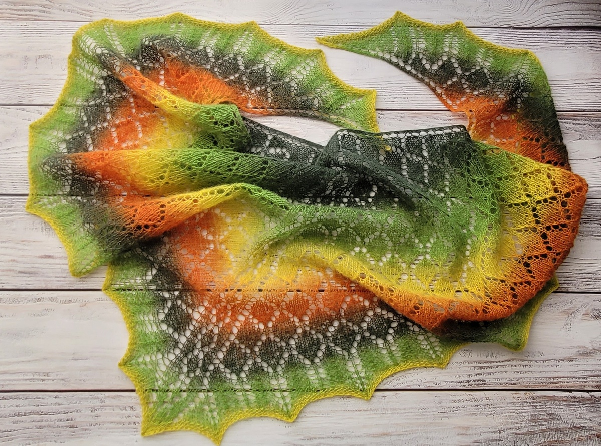 Моя любимая работа. Тончайшая, невероятно теплая косынка